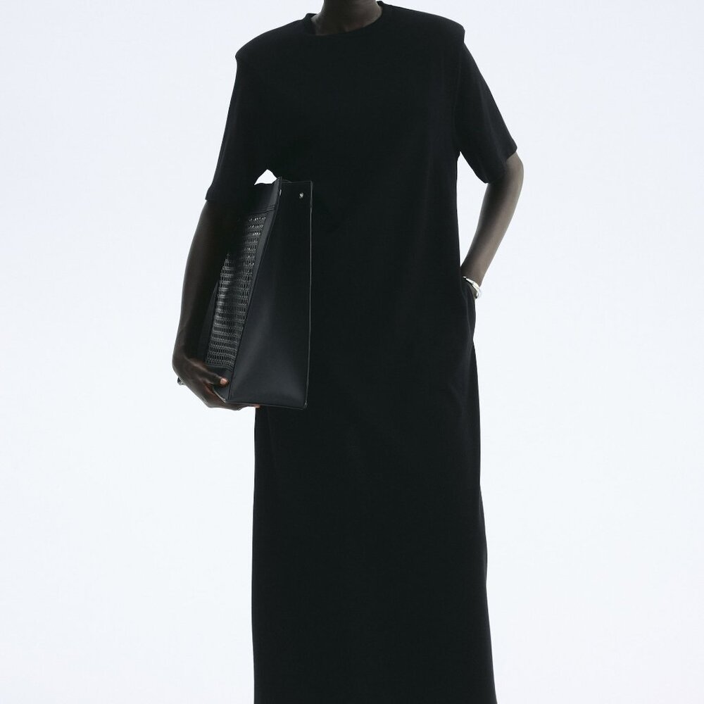 H&M EDITION Shoulder-pad T-shirt dress black